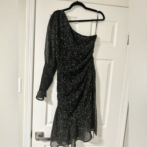 One shoulder flowey black dress